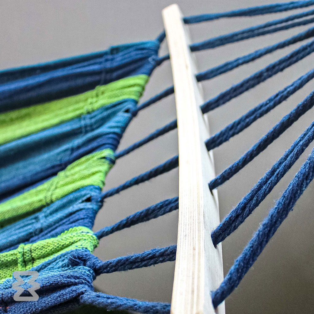 تخت آویز (ننو) چوب دار یک نفره