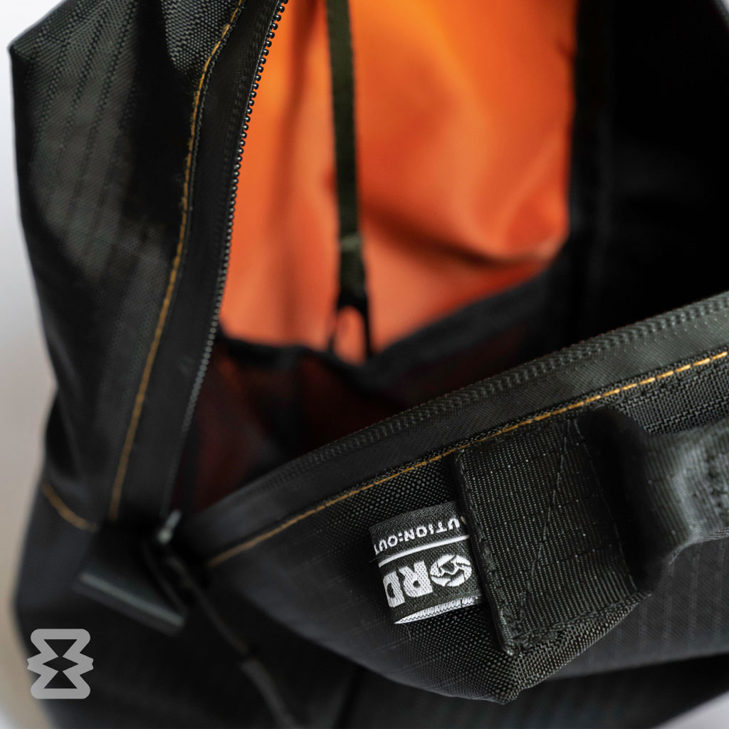 هَندی بَگ اردوخ – رنگ مشکی