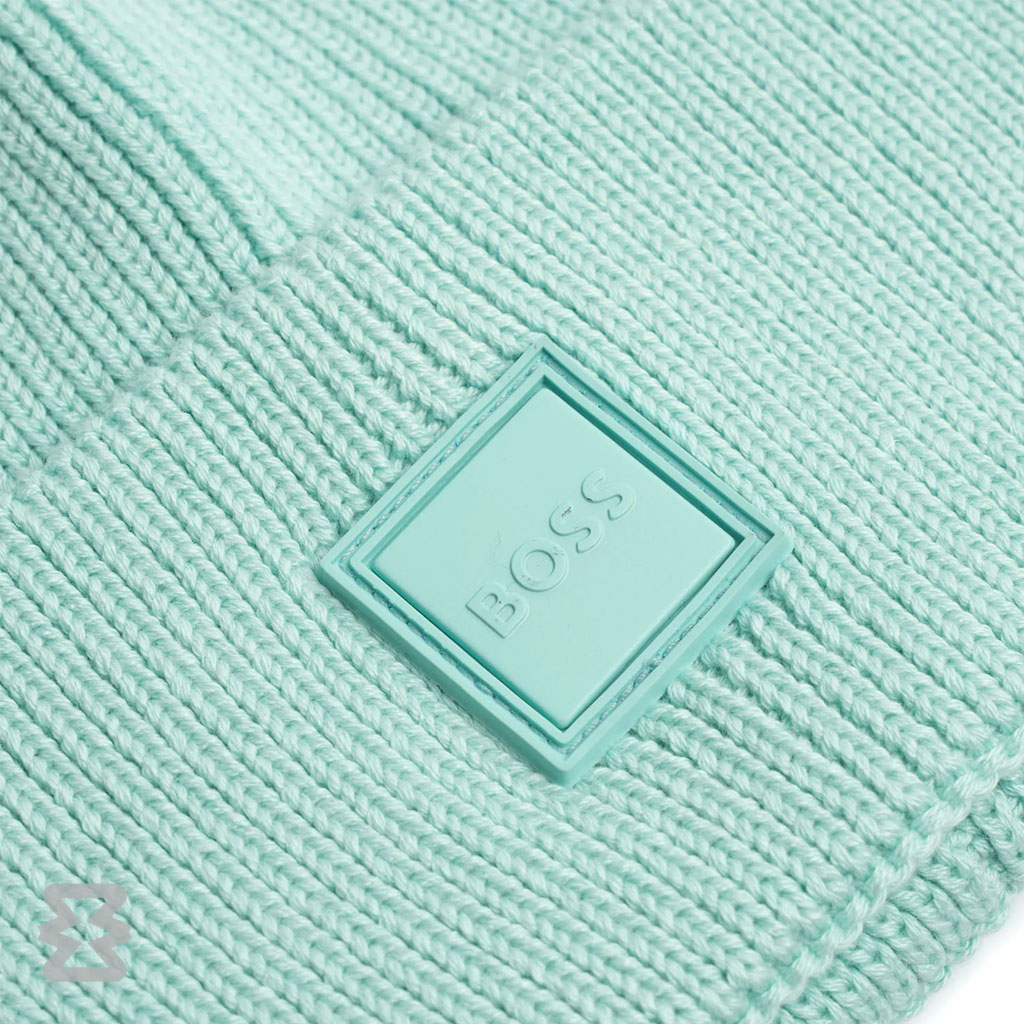 کلاه بافت مدل Boss