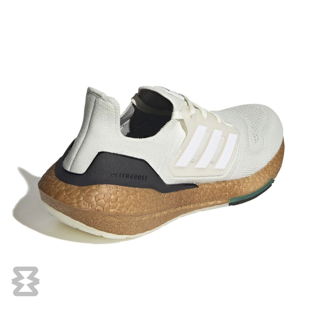 کفش رانینگ زنانه آدیداس مدل Ultraboost 22