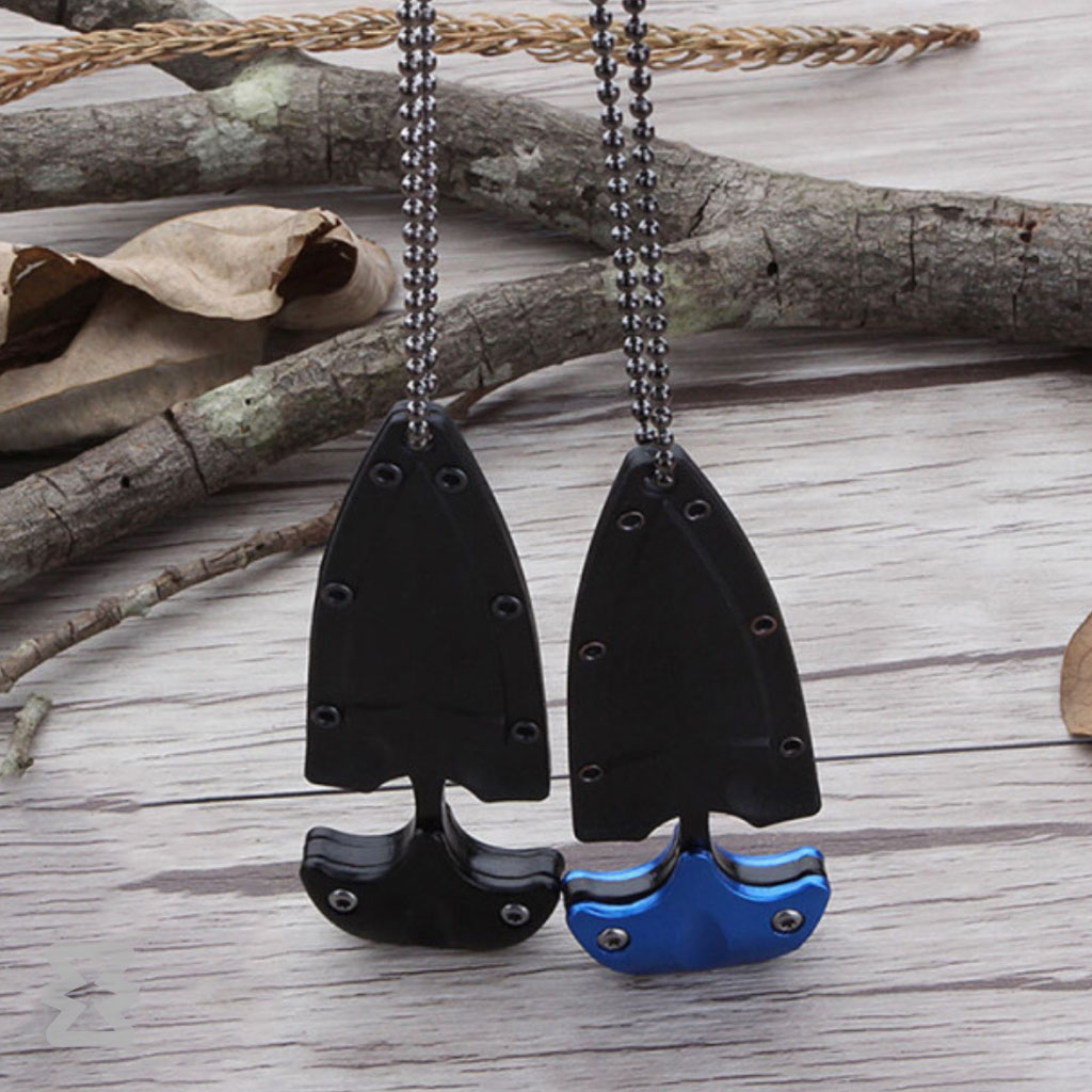 چاقو گردن آویز
